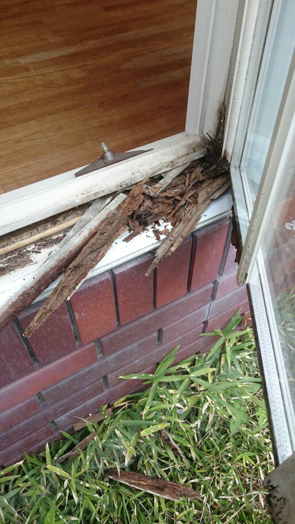 神奈川県横須賀市の輸入サッシメンテナンス